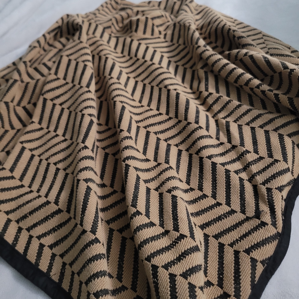 Chevron Patterned Poncho-Sonsuz - image 7